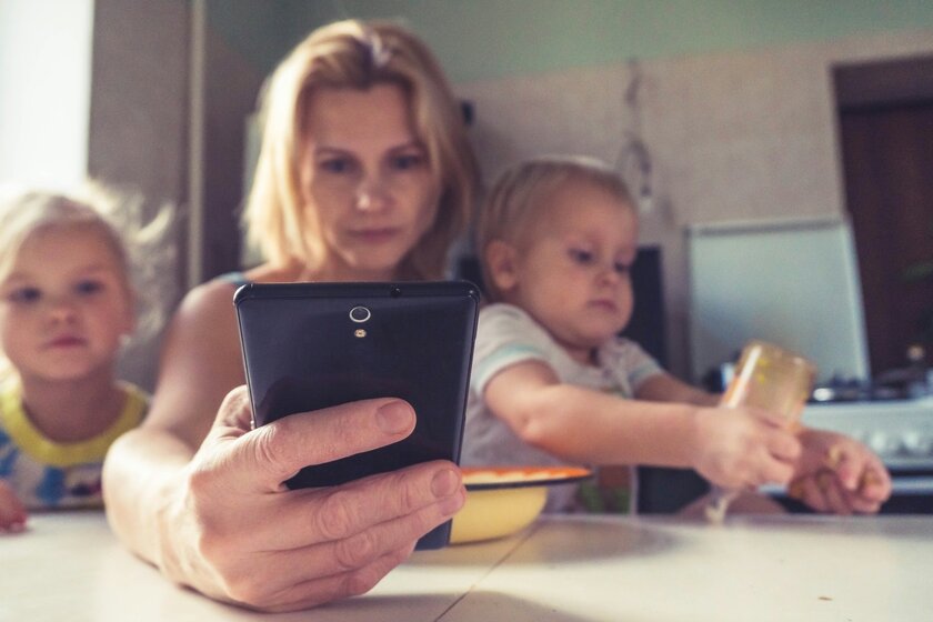 Как технологии меняют отношения родителей и детей