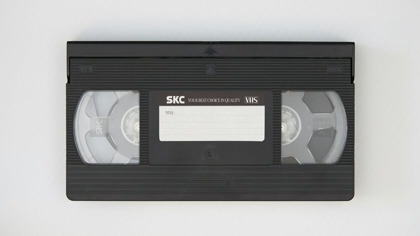 Почему формат VHS стал культовым прорывом в 90-е