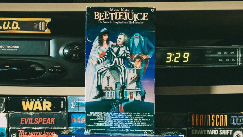 Почему формат VHS стал культовым прорывом в 90-е