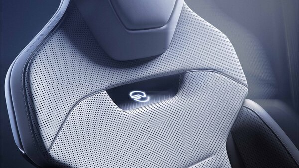 Land Rover представила Range Rover Sport SV Carbon