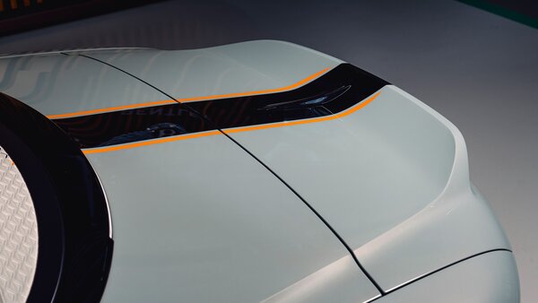 Bentley анонсировала первый люксовый кабриолет Batur от Mulliner