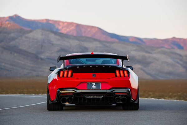 Shelby American представила Super Snake-R