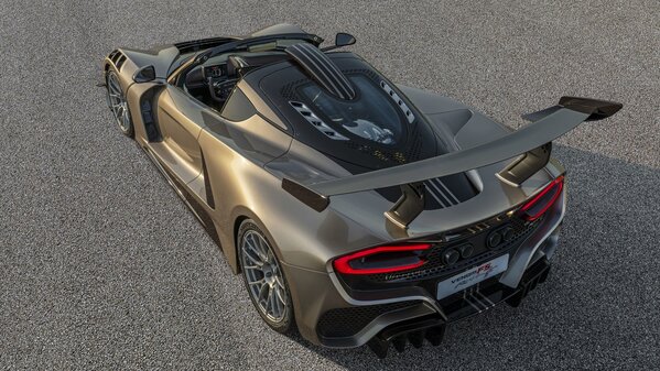 Hennessey выпустила эксклюзивный гиперкар Venom F5 Revolution LF