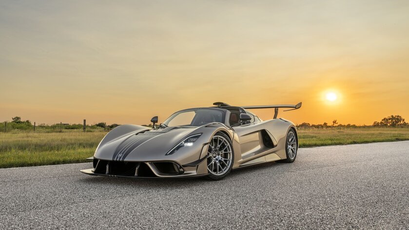 Hennessey выпустила эксклюзивный гиперкар Venom F5 Revolution LF