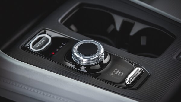 Jeep представила Cherokee 2026
