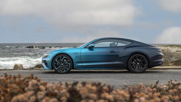 Bentley представила эксклюзивную окраску Ombre