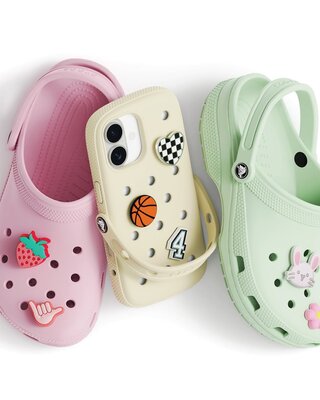 Crocs и SLBS выпустили чехлы для iPhone