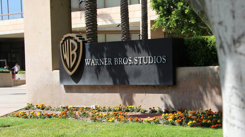 Warner Bros. подала в суд на Midjourney