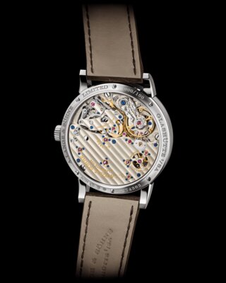 A. Lange & Sohne показала ограниченную серию часов Richard Lange Jumping Seconds