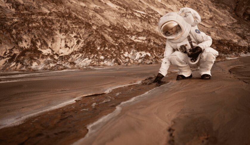 На Марсе нашли каналы с жидкой водой