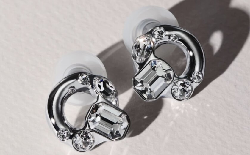 Swarovski выпустил беруши со стразами