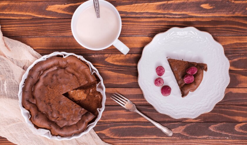 Рецепт шоколадно-творожной запеканки из трёх ингредиентов