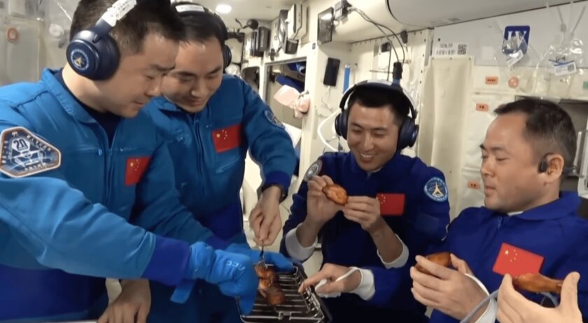 В космосе устроили первое барбекю