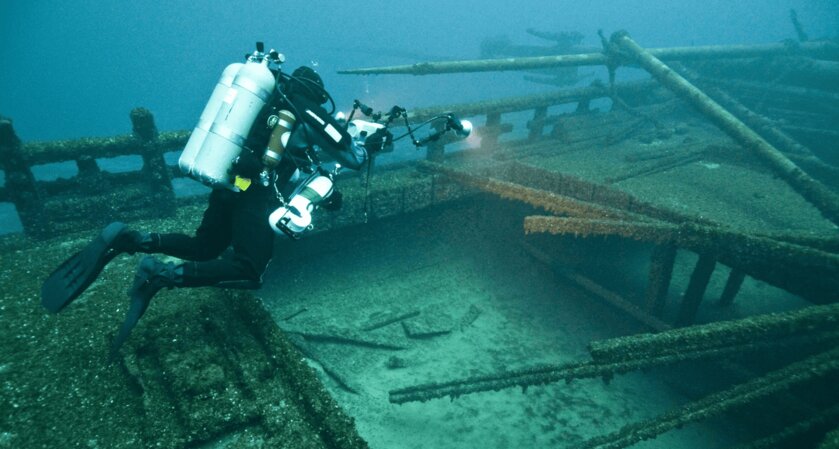 Грузовое судно эпохи Чосон подняли со дна спустя 605 лет