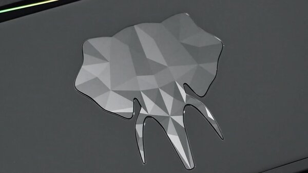 Wuque Studio показала премиум-клавиатуру Nama с часовым механизмом