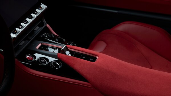 Toyota представила флагманский спорткар GR GT