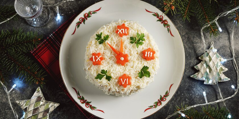 Рецепт салата «Часы» с курицей и морковью по-корейски