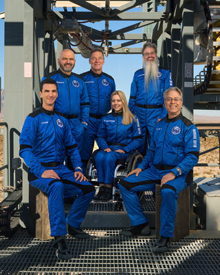 Blue Origin отправила в космос женщину на инвалидной коляске