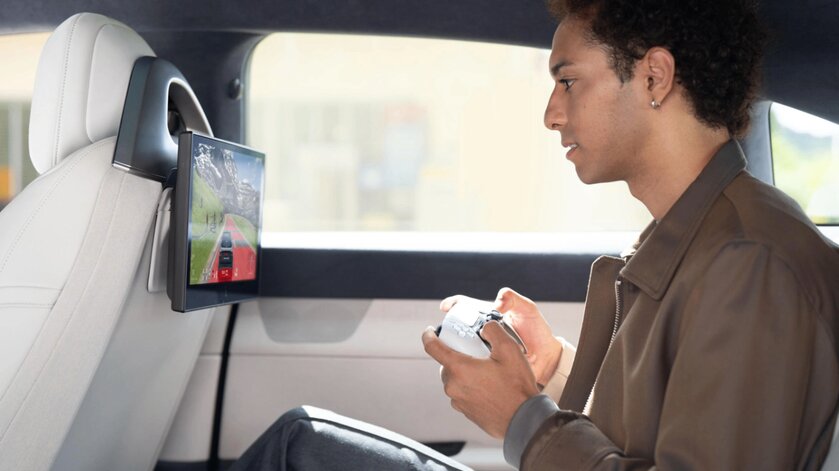 Sony интегрирует PS Remote Play в свой электромобиль