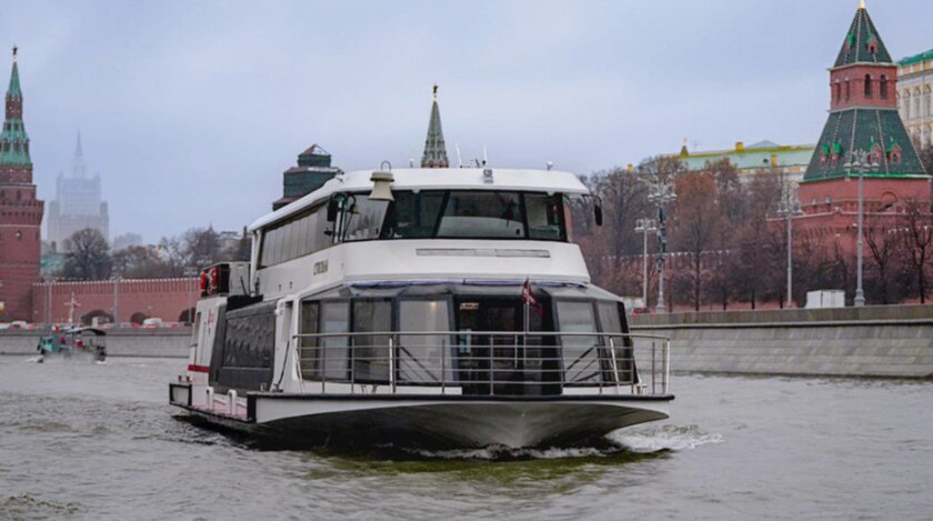 В Москве запустили первый ресторан-электроход