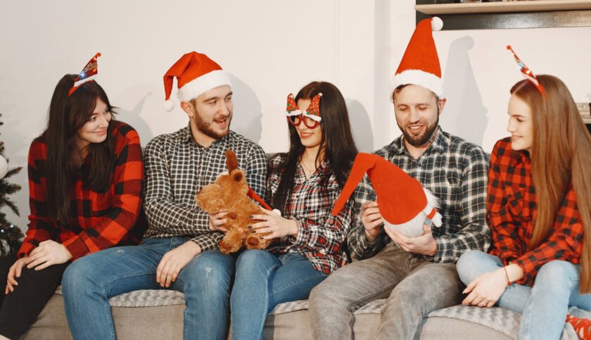 10 идей весёлых игр для новогодней вечеринки