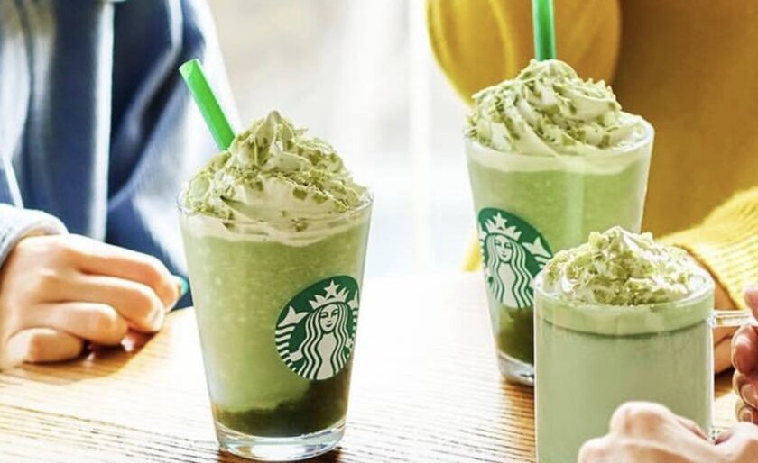 В Starbucks появились зимние напитки с элитным сортом матчи