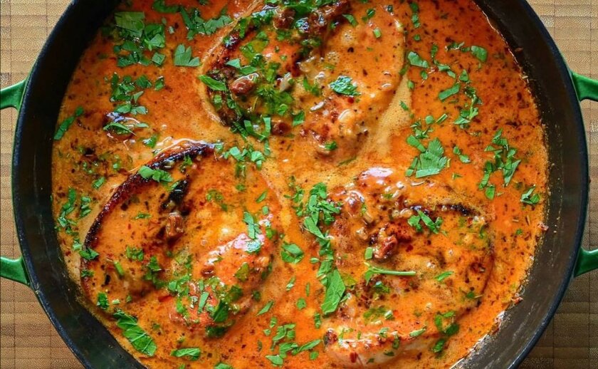 Рецепт курицы в сливочном соусе с вялеными томатами