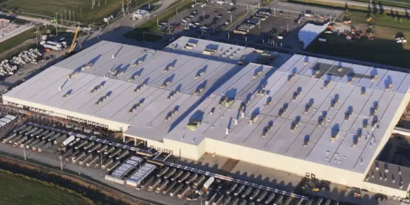 Компания Маска запустила первый в мире суперкомпьютер для ИИ