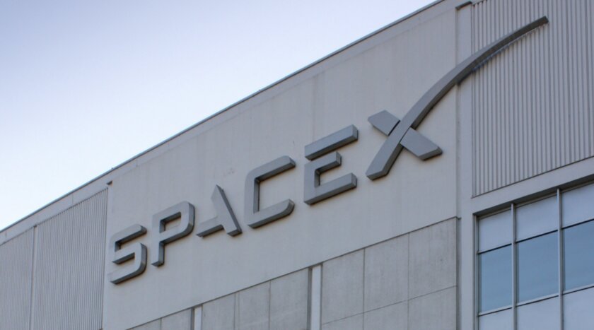 Илон Маск объявил о слиянии xAI и SpaceX