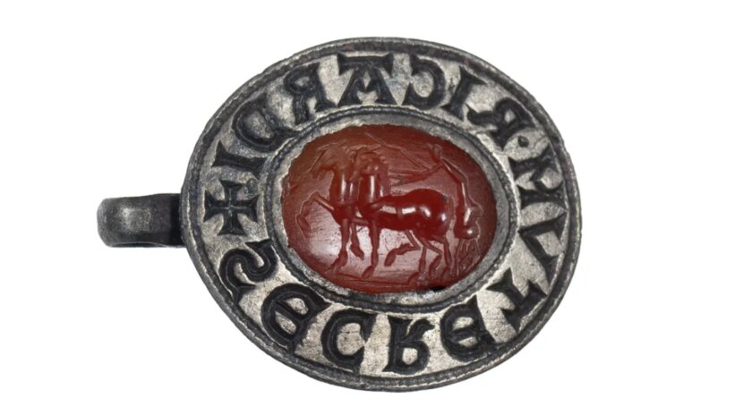 В печати XIII века нашли тайный древнеримский элемент