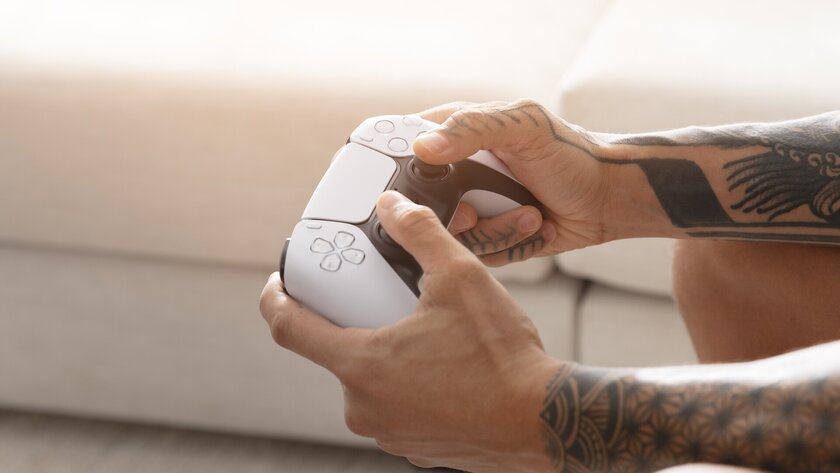 Sony придумала необычный геймпад