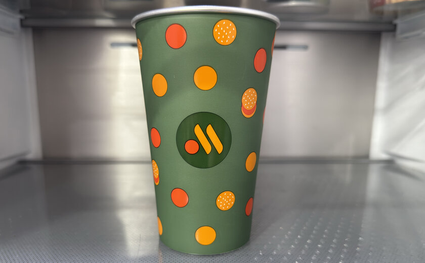 Что такое стакан-хамелеон из "Вкусно — и точка" и как он работает (фото)