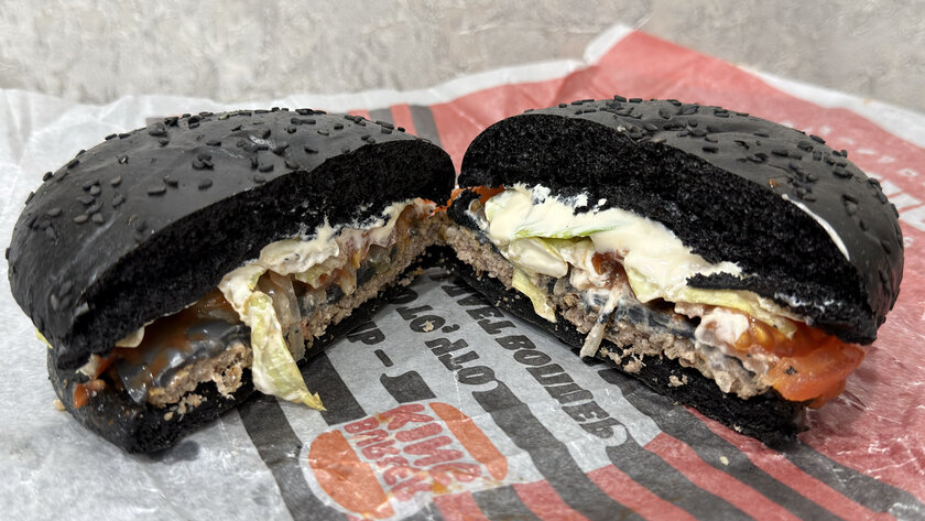 Вскрываем панк-бокс "Король и Шут" от Бургер Кинг. (16 фото)