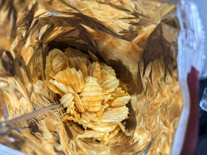 Пробуем новейшие чипсы "Король и Шут" (10 фото с запахом)