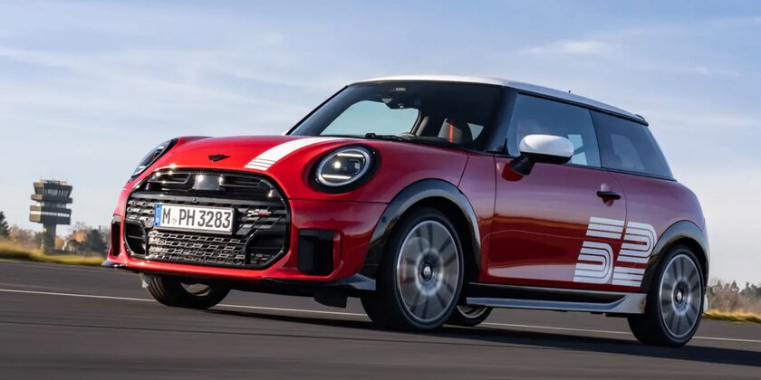 MINI представила новую версию Cooper 1965 Victory Edition
