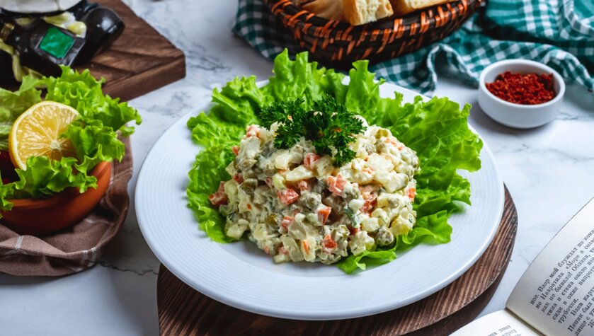 Пять рецептов салатов к 8 марта на любой вкус и кошелёк