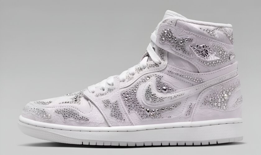 Air Jordan выпустит кроссовки с кристаллами Swarovski