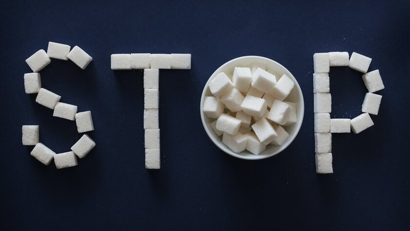 Как начать меньше есть сладкого без жестких запретов