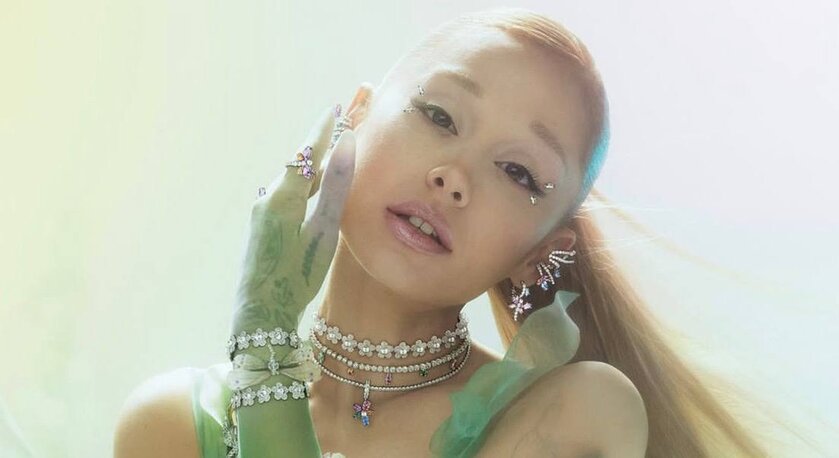 Ариана Гранде и Swarovski выпустили коллекцию украшений