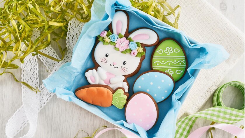 Рецепт простого пасхального печенья с белковой глазурью