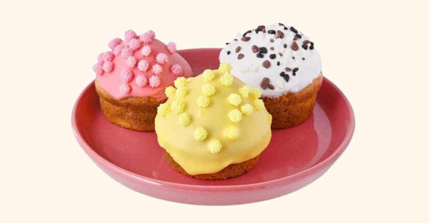 Подборка пасхальных куличей и десертов от 70 до 117 000 рублей