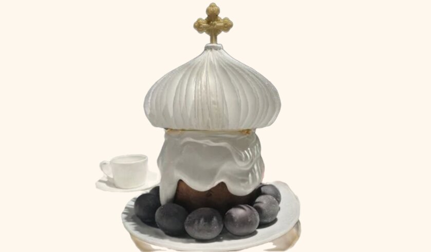 Подборка пасхальных куличей и десертов от 70 до 117 000 рублей