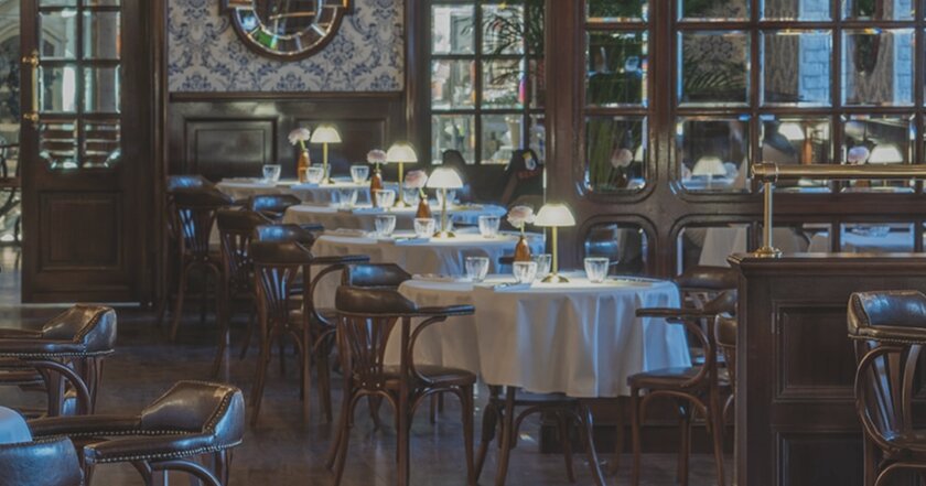 Гранд-кафе «Шануар» и Roseville дарят закладки для книг