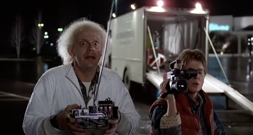 Фильму «Назад в будущее» исполнилось 40 лет