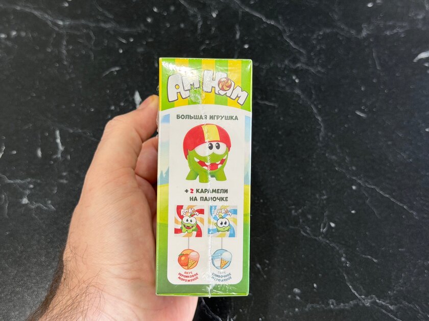 Вскрываем Happy BOX c Ам Нямом. Изучаем игрушки