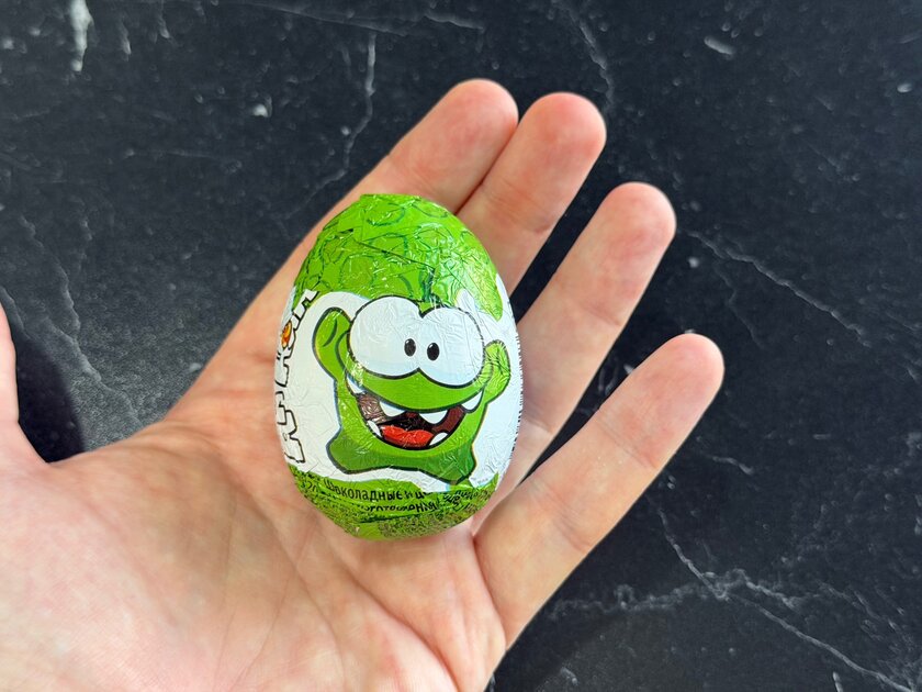 Вскрываем Happy BOX c Ам Нямом. Изучаем игрушки