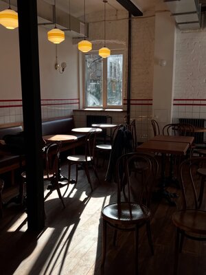 Сеть сэндвич-шопов Dodgy открыла новое бистро