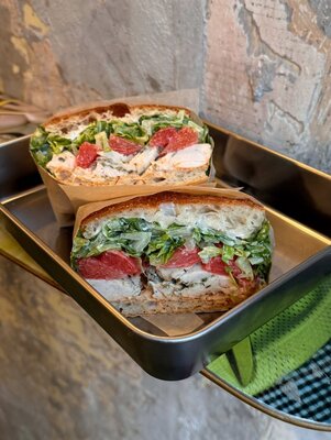 Сеть сэндвич-шопов Dodgy открыла новое бистро