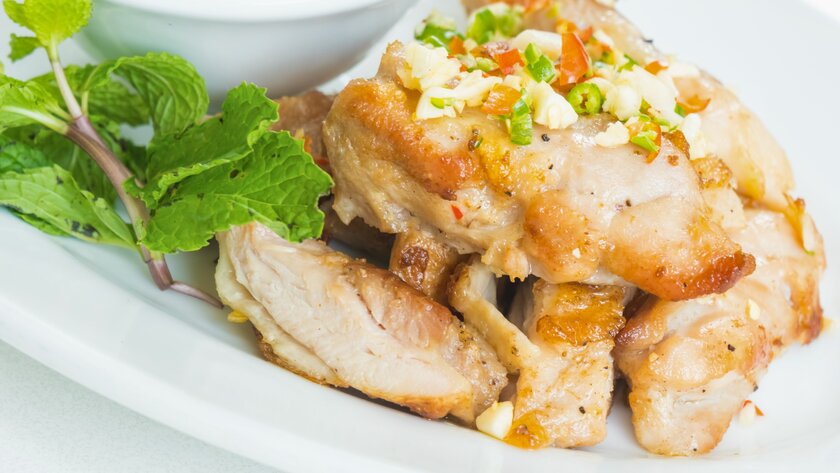 Рецепт куриного филе с ананасами