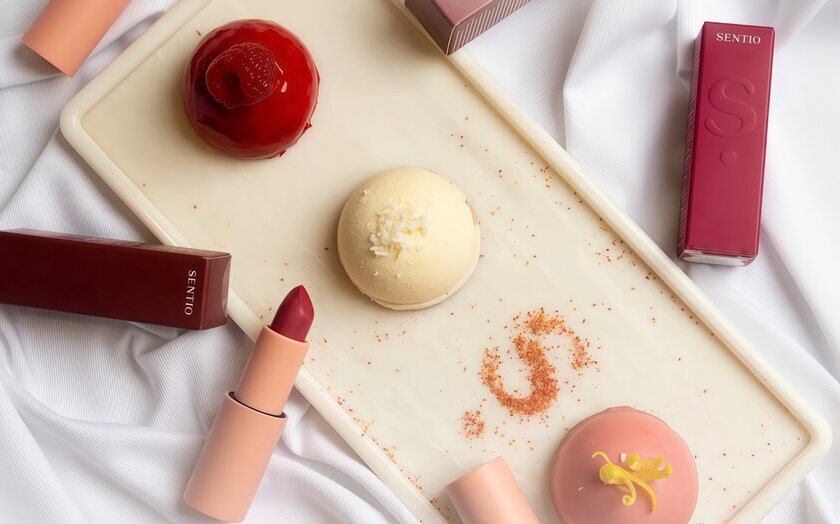 В Aroma дарят помаду из натуральных ингредиентов